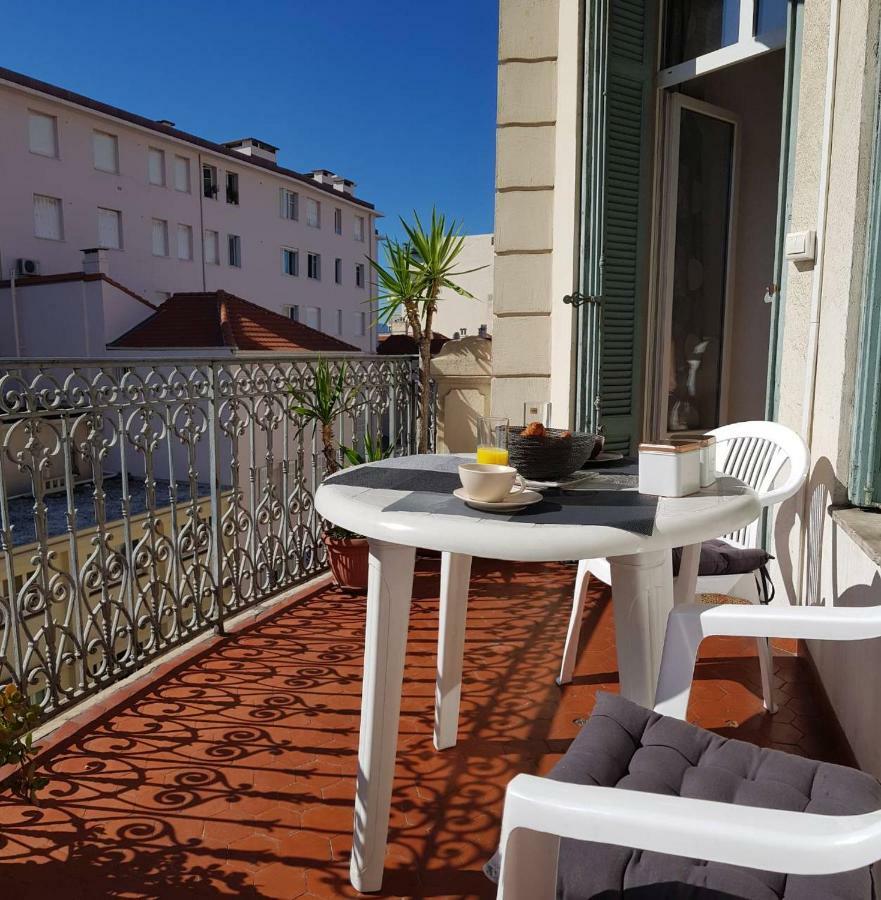 Suquet - Beach 100M & Palais Des Festivals 600M Cannes Esterno foto